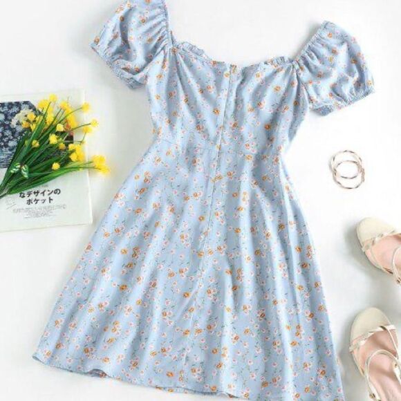 ✨ ZAFUL Ditsy Floral Puff Sleeve Milkmaid Dress✨ - Picture 2 of 4